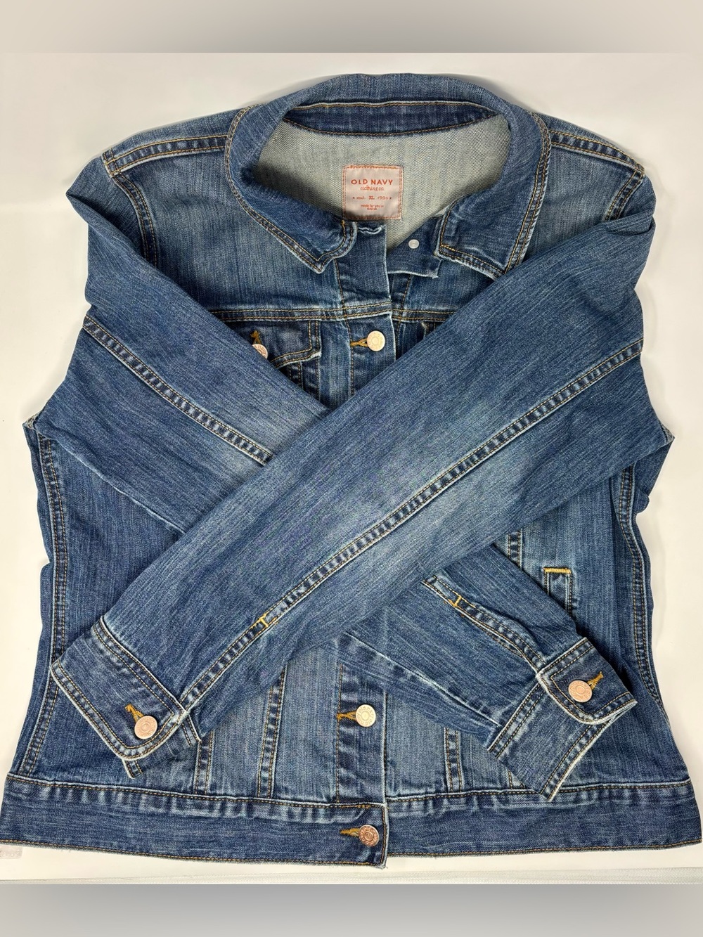 Old Navy Women's Denim Jacket Size XL 
Excellent Condition Button Up Jean Jacket